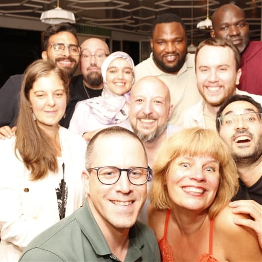 Portrait transformé par l'IA générative au photobooth